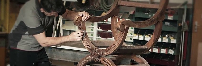 Meubelrestauratie met staalwol